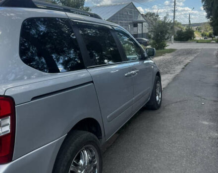 Серый Киа Карнивал, объемом двигателя 2.9 л и пробегом 245 тыс. км за 8200 $, фото 3 на Automoto.ua