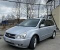 Серый Киа Карнивал, объемом двигателя 2.9 л и пробегом 240 тыс. км за 5700 $, фото 1 на Automoto.ua