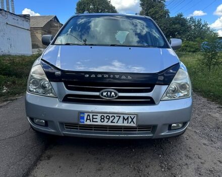 Сірий Кіа Карнівал, об'ємом двигуна 2.9 л та пробігом 244 тис. км за 8200 $, фото 1 на Automoto.ua