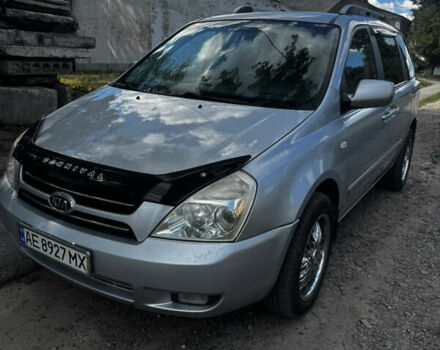 Серый Киа Карнивал, объемом двигателя 2.9 л и пробегом 245 тыс. км за 8200 $, фото 4 на Automoto.ua