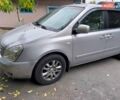 Серый Киа Карнивал, объемом двигателя 2.9 л и пробегом 265 тыс. км за 6500 $, фото 1 на Automoto.ua