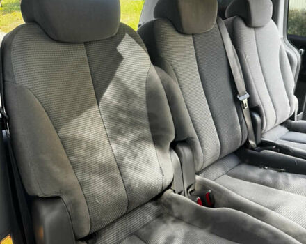 Серый Киа Карнивал, объемом двигателя 2.9 л и пробегом 245 тыс. км за 8200 $, фото 11 на Automoto.ua