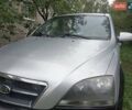Сірий Кіа Карнівал, об'ємом двигуна 2.5 л та пробігом 300 тис. км за 4500 $, фото 1 на Automoto.ua