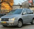 Серый Киа Карнивал, объемом двигателя 2.9 л и пробегом 209 тыс. км за 7999 $, фото 1 на Automoto.ua
