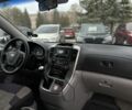 Серый Киа Карнивал, объемом двигателя 2.9 л и пробегом 280 тыс. км за 6400 $, фото 9 на Automoto.ua