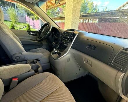 Серый Киа Карнивал, объемом двигателя 2.9 л и пробегом 180 тыс. км за 6500 $, фото 11 на Automoto.ua