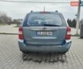 Серый Киа Карнивал, объемом двигателя 2.9 л и пробегом 210 тыс. км за 5300 $, фото 3 на Automoto.ua