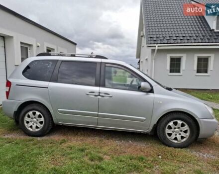 Серый Киа Карнивал, объемом двигателя 2.9 л и пробегом 336 тыс. км за 6300 $, фото 3 на Automoto.ua