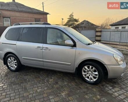 Серый Киа Карнивал, объемом двигателя 0 л и пробегом 239 тыс. км за 4300 $, фото 8 на Automoto.ua