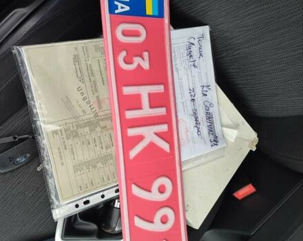 Серый Киа Карнивал, объемом двигателя 2.2 л и пробегом 174 тыс. км за 9999 $, фото 27 на Automoto.ua