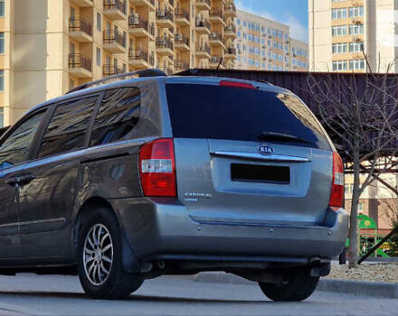 Серый Киа Карнивал, объемом двигателя 2.2 л и пробегом 273 тыс. км за 10800 $, фото 19 на Automoto.ua