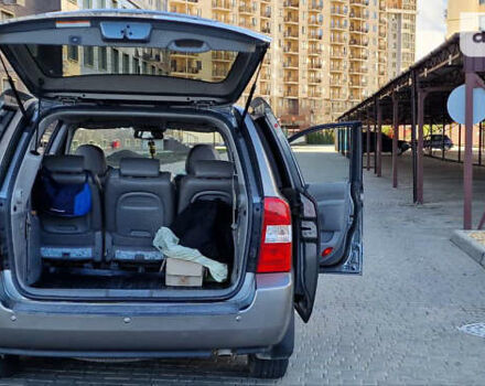 Серый Киа Карнивал, объемом двигателя 2.2 л и пробегом 273 тыс. км за 10800 $, фото 14 на Automoto.ua