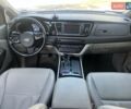 Серый Киа Карнивал, объемом двигателя 2.2 л и пробегом 227 тыс. км за 16900 $, фото 15 на Automoto.ua