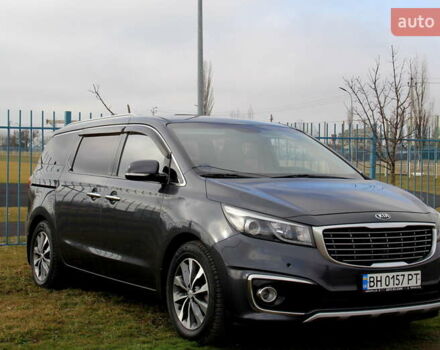 Серый Киа Карнивал, объемом двигателя 2.2 л и пробегом 256 тыс. км за 24800 $, фото 4 на Automoto.ua
