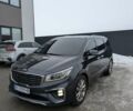 Серый Киа Карнивал, объемом двигателя 2.2 л и пробегом 205 тыс. км за 22500 $, фото 1 на Automoto.ua