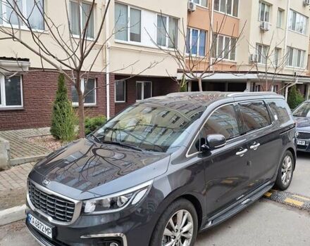 Серый Киа Карнивал, объемом двигателя 2.2 л и пробегом 83 тыс. км за 27000 $, фото 9 на Automoto.ua