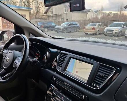 Серый Киа Карнивал, объемом двигателя 2.2 л и пробегом 83 тыс. км за 27000 $, фото 67 на Automoto.ua