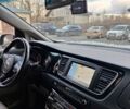 Серый Киа Карнивал, объемом двигателя 2.2 л и пробегом 83 тыс. км за 27000 $, фото 7 на Automoto.ua
