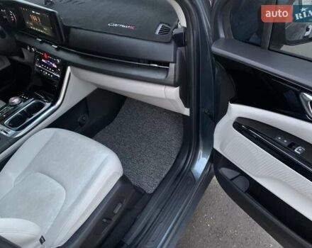 Серый Киа Карнивал, объемом двигателя 2.15 л и пробегом 81 тыс. км за 30950 $, фото 7 на Automoto.ua