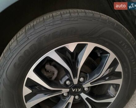 Серый Киа Карнивал, объемом двигателя 2.15 л и пробегом 81 тыс. км за 30950 $, фото 23 на Automoto.ua