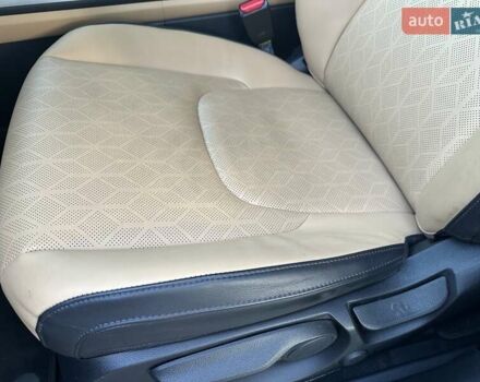 Серый Киа Карнивал, объемом двигателя 2.15 л и пробегом 186 тыс. км за 32500 $, фото 30 на Automoto.ua