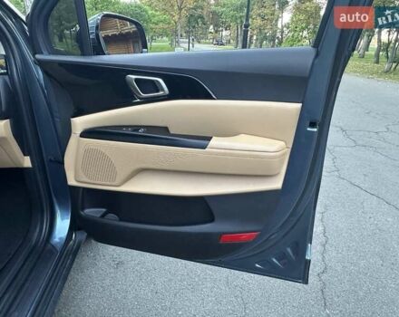 Серый Киа Карнивал, объемом двигателя 2.15 л и пробегом 186 тыс. км за 32500 $, фото 58 на Automoto.ua