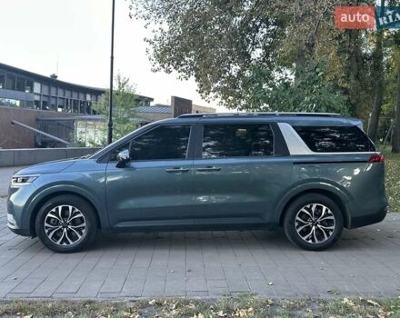 Серый Киа Карнивал, объемом двигателя 2.15 л и пробегом 186 тыс. км за 31500 $, фото 3 на Automoto.ua