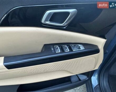 Серый Киа Карнивал, объемом двигателя 2.15 л и пробегом 186 тыс. км за 32500 $, фото 59 на Automoto.ua