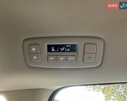 Серый Киа Карнивал, объемом двигателя 2.15 л и пробегом 186 тыс. км за 32500 $, фото 37 на Automoto.ua