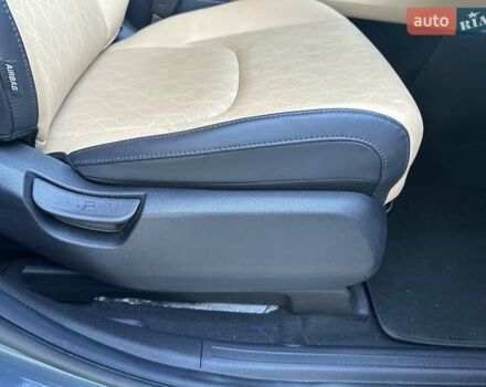 Серый Киа Карнивал, объемом двигателя 2.15 л и пробегом 186 тыс. км за 31500 $, фото 28 на Automoto.ua