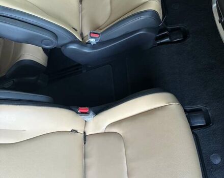 Серый Киа Карнивал, объемом двигателя 2.15 л и пробегом 186 тыс. км за 32500 $, фото 32 на Automoto.ua