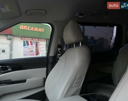 Серый Киа Карнивал, объемом двигателя 2.15 л и пробегом 81 тыс. км за 30950 $, фото 14 на Automoto.ua