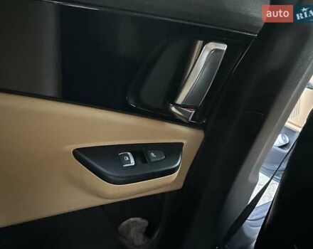 Серый Киа Карнивал, объемом двигателя 2.15 л и пробегом 186 тыс. км за 31500 $, фото 61 на Automoto.ua