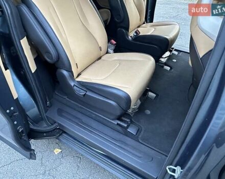 Серый Киа Карнивал, объемом двигателя 2.15 л и пробегом 186 тыс. км за 32500 $, фото 73 на Automoto.ua