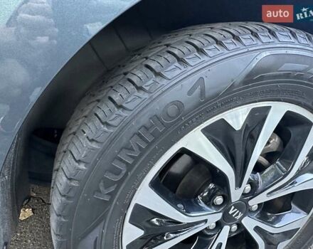 Серый Киа Карнивал, объемом двигателя 2.15 л и пробегом 186 тыс. км за 31500 $, фото 47 на Automoto.ua