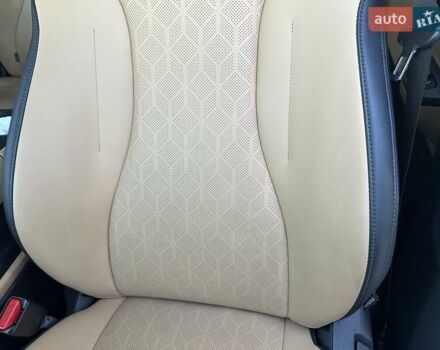 Серый Киа Карнивал, объемом двигателя 2.15 л и пробегом 186 тыс. км за 31500 $, фото 29 на Automoto.ua