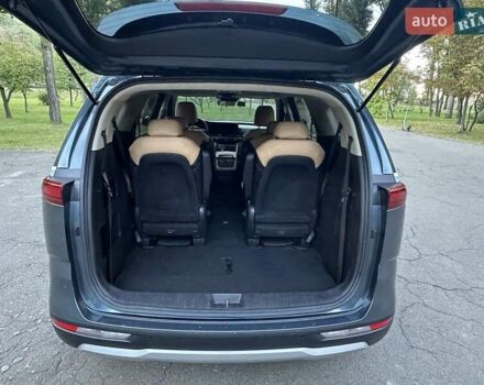 Серый Киа Карнивал, объемом двигателя 2.15 л и пробегом 186 тыс. км за 31500 $, фото 17 на Automoto.ua