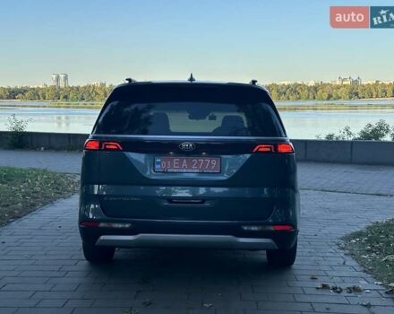 Серый Киа Карнивал, объемом двигателя 2.15 л и пробегом 186 тыс. км за 31500 $, фото 12 на Automoto.ua