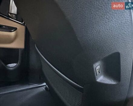 Серый Киа Карнивал, объемом двигателя 2.15 л и пробегом 186 тыс. км за 32500 $, фото 62 на Automoto.ua