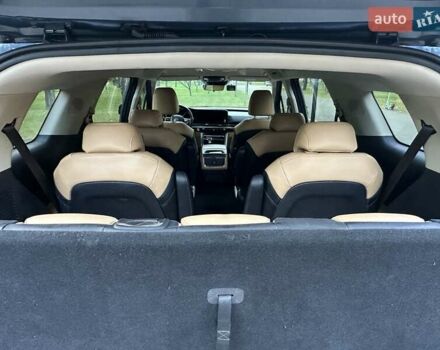 Серый Киа Карнивал, объемом двигателя 2.15 л и пробегом 186 тыс. км за 31500 $, фото 74 на Automoto.ua