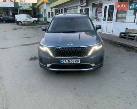 Серый Киа Карнивал, объемом двигателя 2.15 л и пробегом 81 тыс. км за 30950 $, фото 1 на Automoto.ua