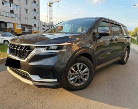 Серый Киа Карнивал, объемом двигателя 2.2 л и пробегом 153 тыс. км за 25000 $, фото 2 на Automoto.ua