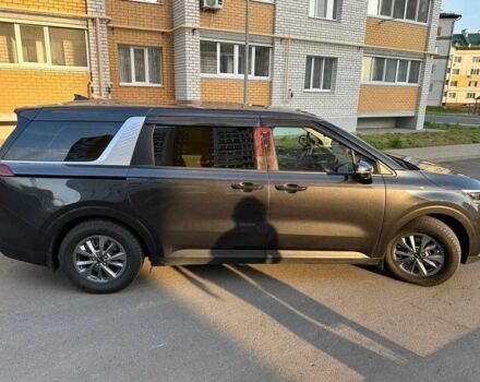Серый Киа Карнивал, объемом двигателя 2.2 л и пробегом 153 тыс. км за 25000 $, фото 4 на Automoto.ua
