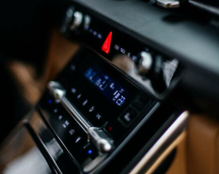 Сірий Кіа Карнівал, об'ємом двигуна 2.2 л та пробігом 147 тис. км за 33999 $, фото 59 на Automoto.ua