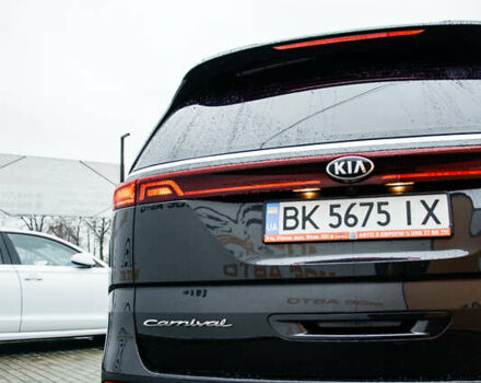 Сірий Кіа Карнівал, об'ємом двигуна 2.2 л та пробігом 147 тис. км за 33999 $, фото 17 на Automoto.ua