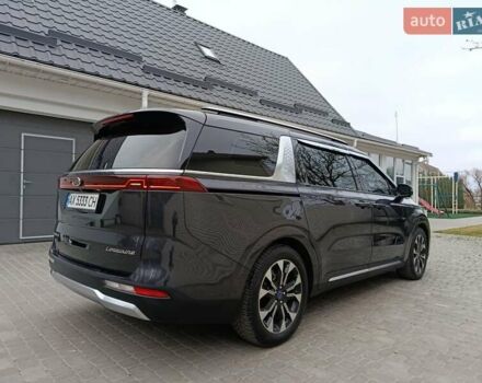 Серый Киа Карнивал, объемом двигателя 2.15 л и пробегом 90 тыс. км за 48000 $, фото 3 на Automoto.ua