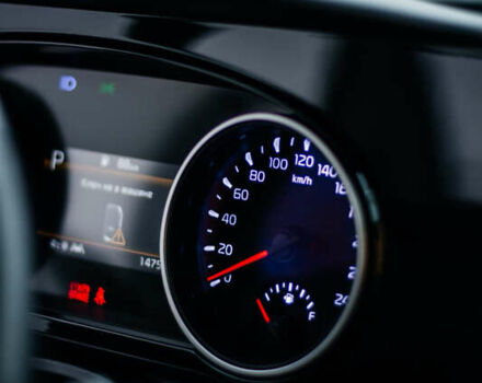 Сірий Кіа Карнівал, об'ємом двигуна 2.2 л та пробігом 147 тис. км за 33999 $, фото 58 на Automoto.ua