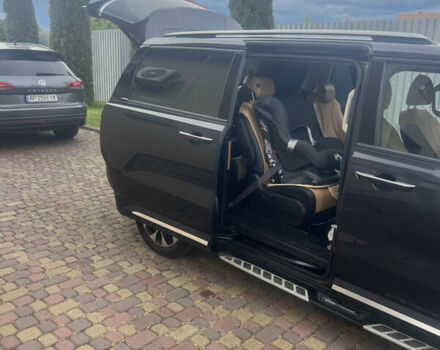 Серый Киа Карнивал, объемом двигателя 2.15 л и пробегом 79 тыс. км за 43000 $, фото 5 на Automoto.ua