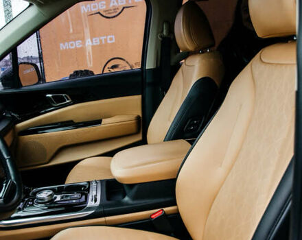 Сірий Кіа Карнівал, об'ємом двигуна 2.2 л та пробігом 147 тис. км за 33999 $, фото 30 на Automoto.ua