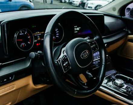 Сірий Кіа Карнівал, об'ємом двигуна 2.2 л та пробігом 147 тис. км за 33999 $, фото 27 на Automoto.ua